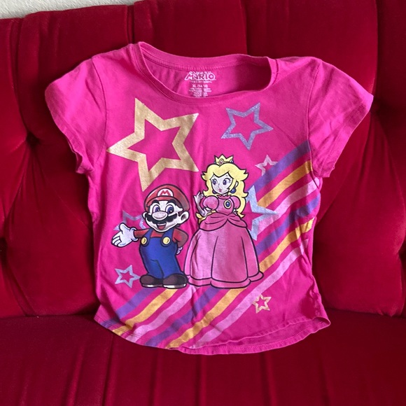Super Mario Pink Shirt for Girls - Picture 1 of 4